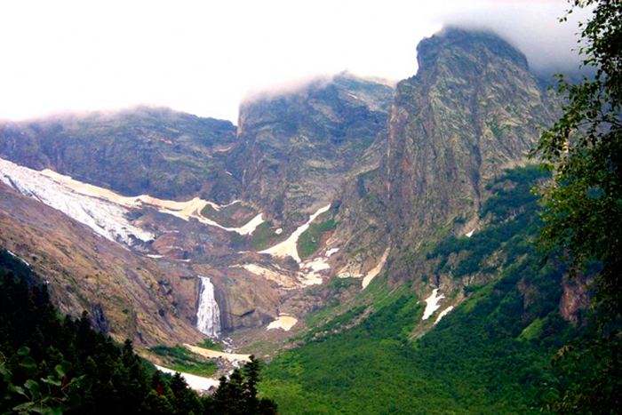 Джугутурлучатский водопад